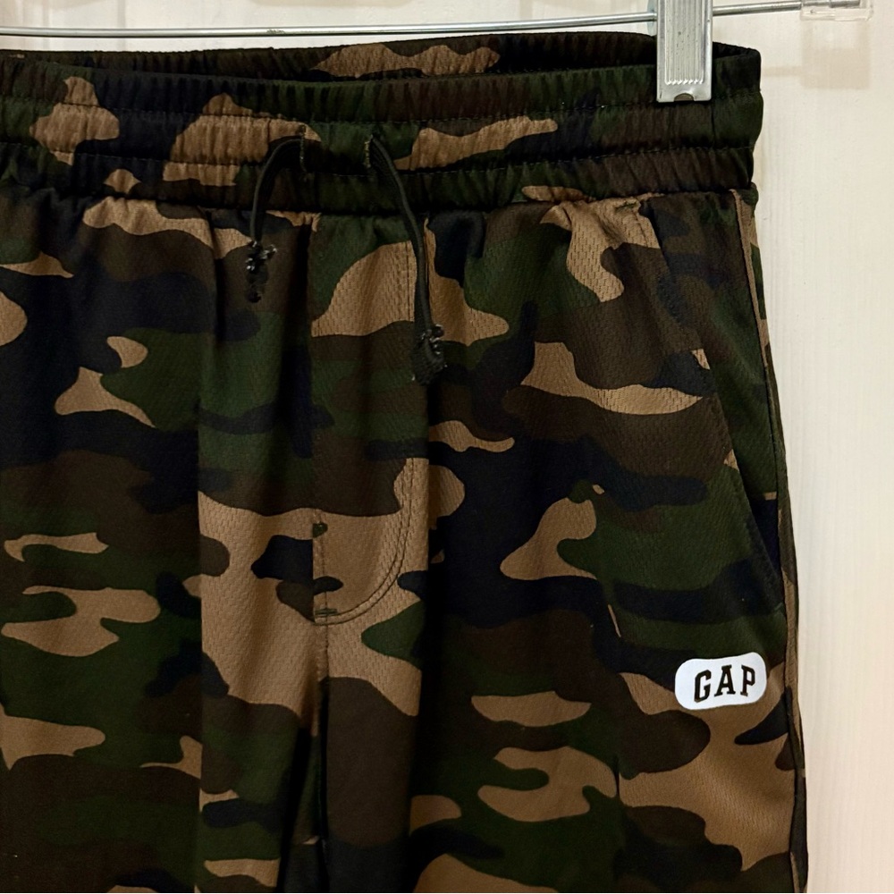 GAP Fit Boys Camo Print Athletic Shorts - Picture 5 of 8
